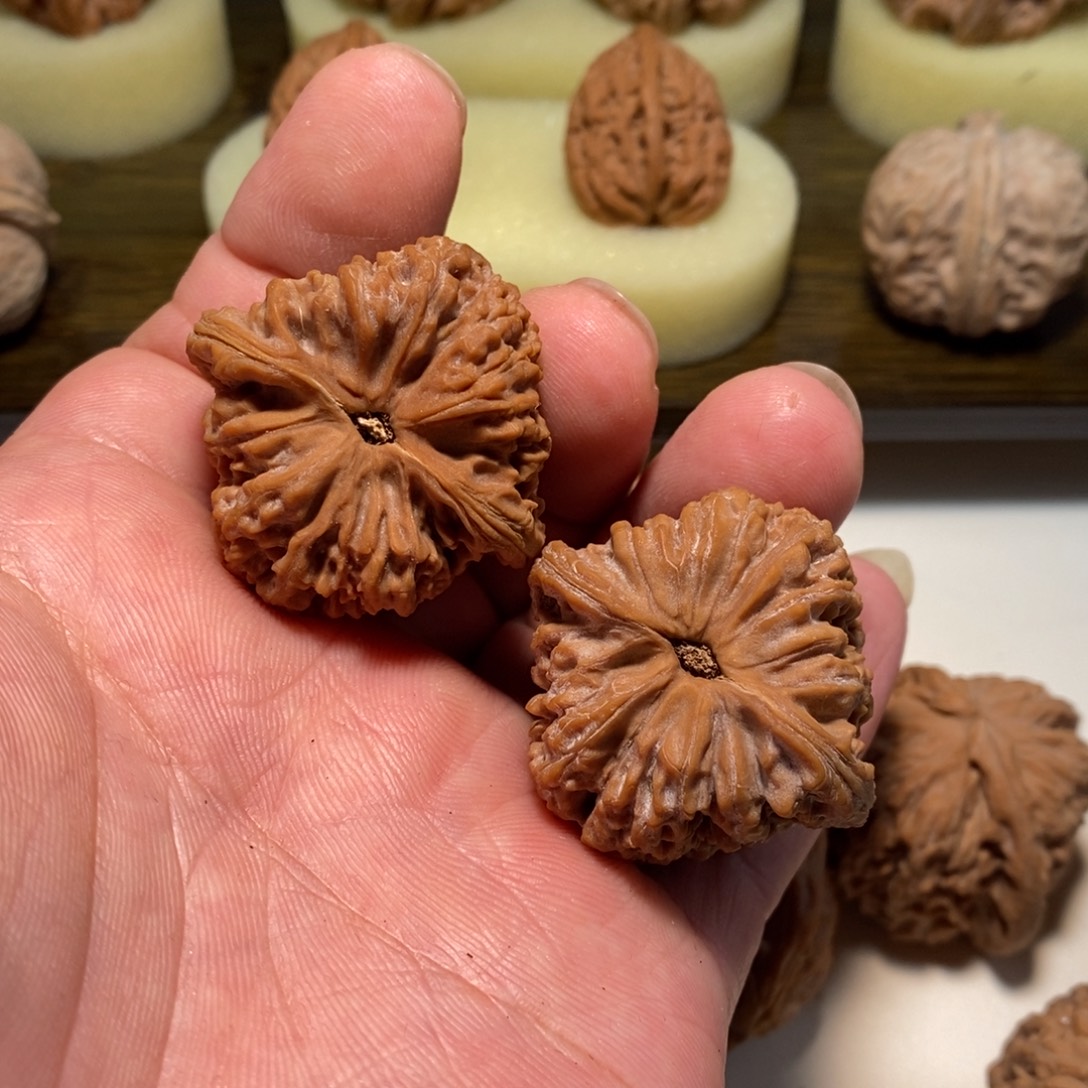 心***花吊坠文玩核桃文玩核桃南疆人工定制品