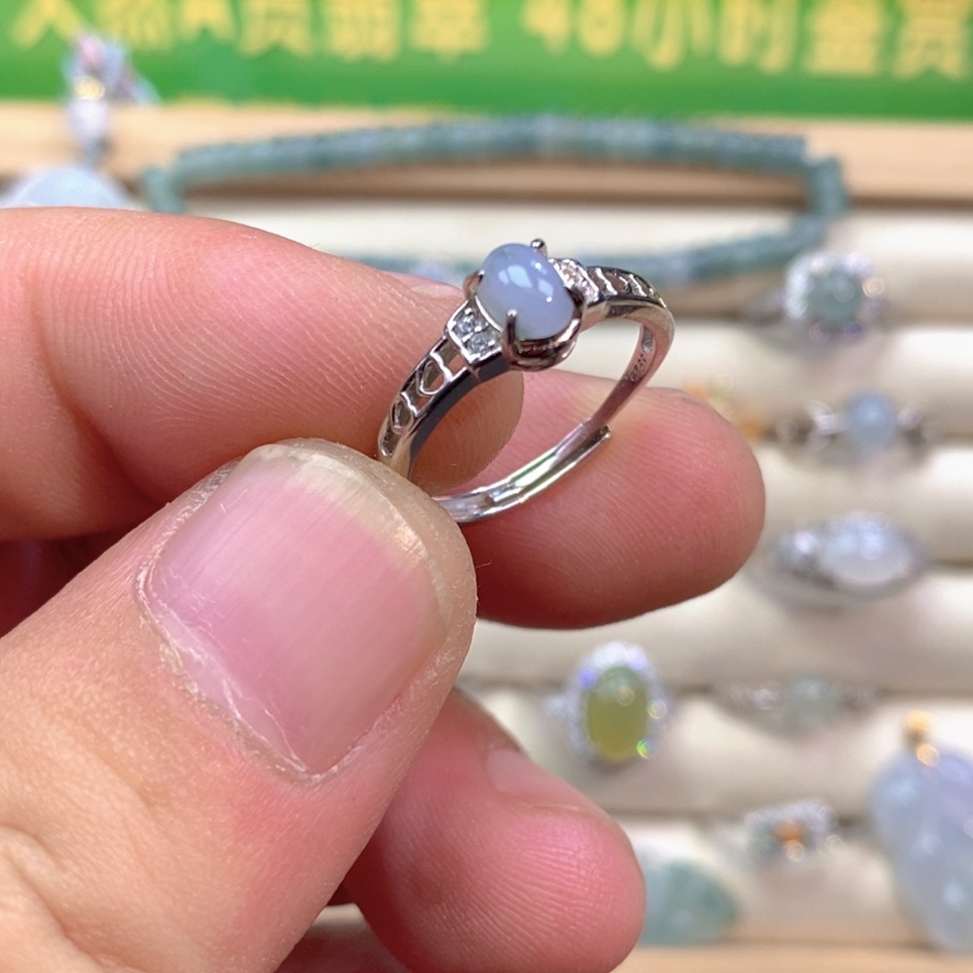 翡翠未镶嵌戒指翡翠