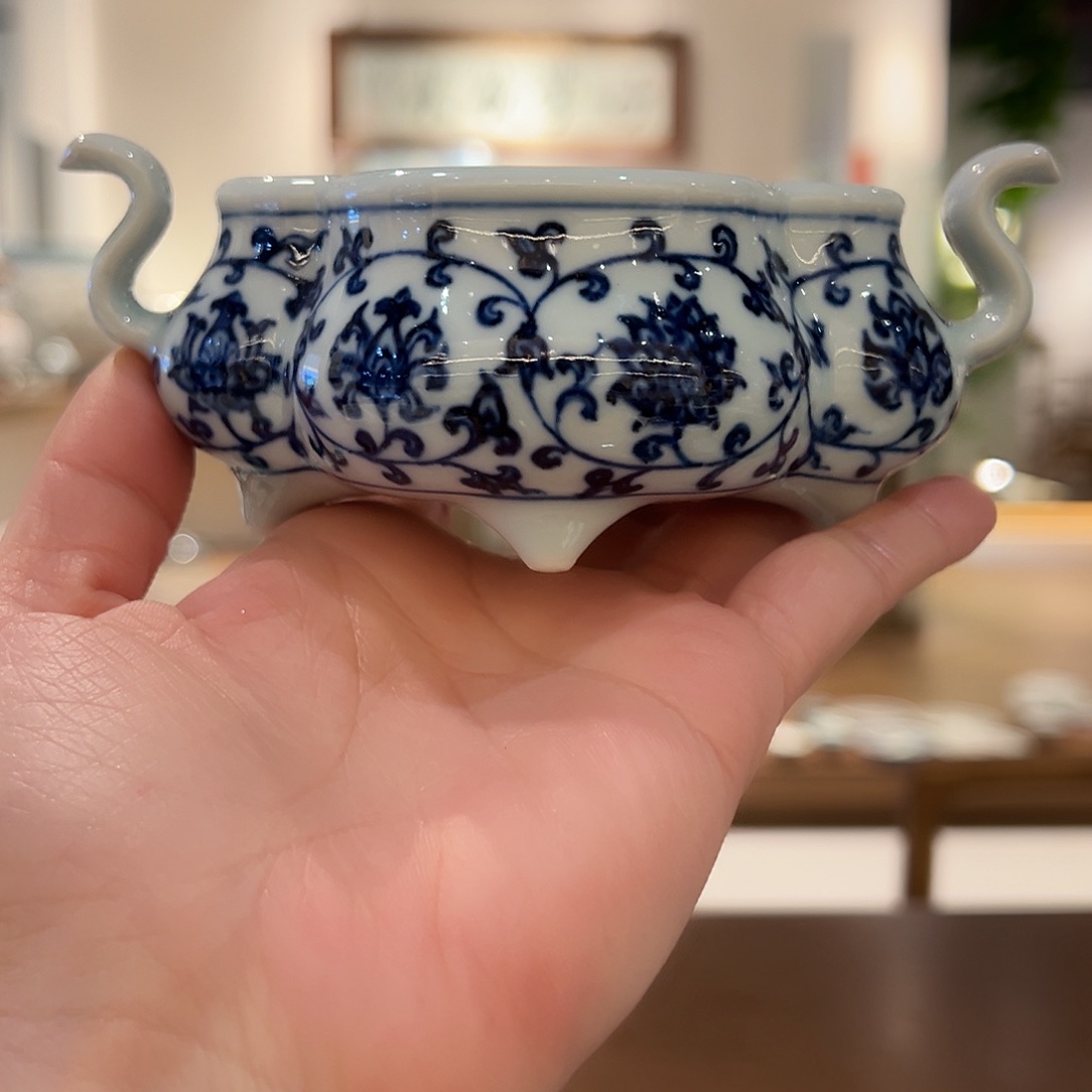 仿明手工手绘缠枝香炉啊