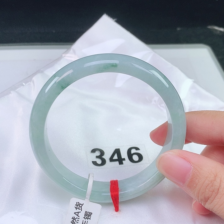 翡翠未镶嵌手镯翡翠