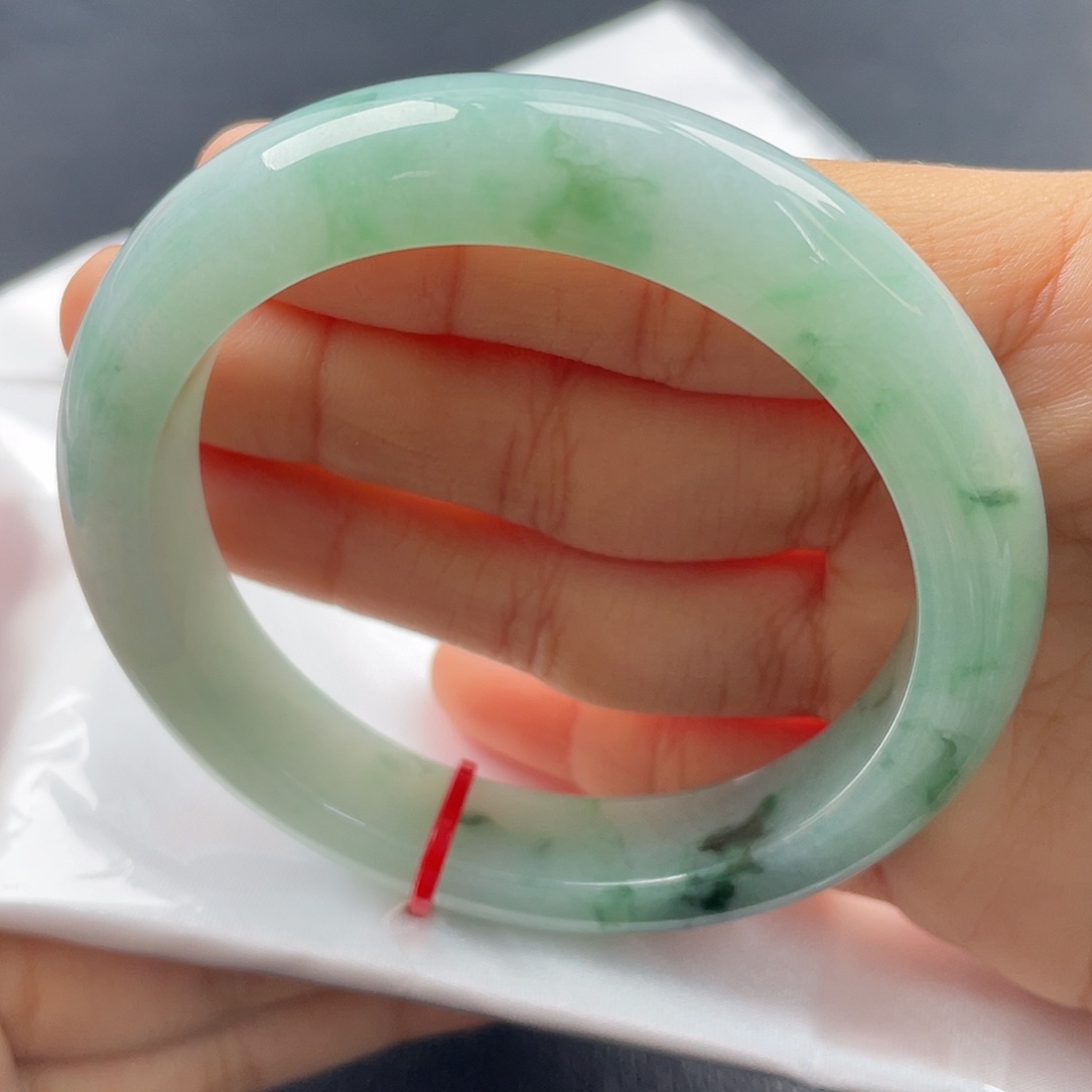 翡翠未镶嵌手镯58.2*12.3*8.7