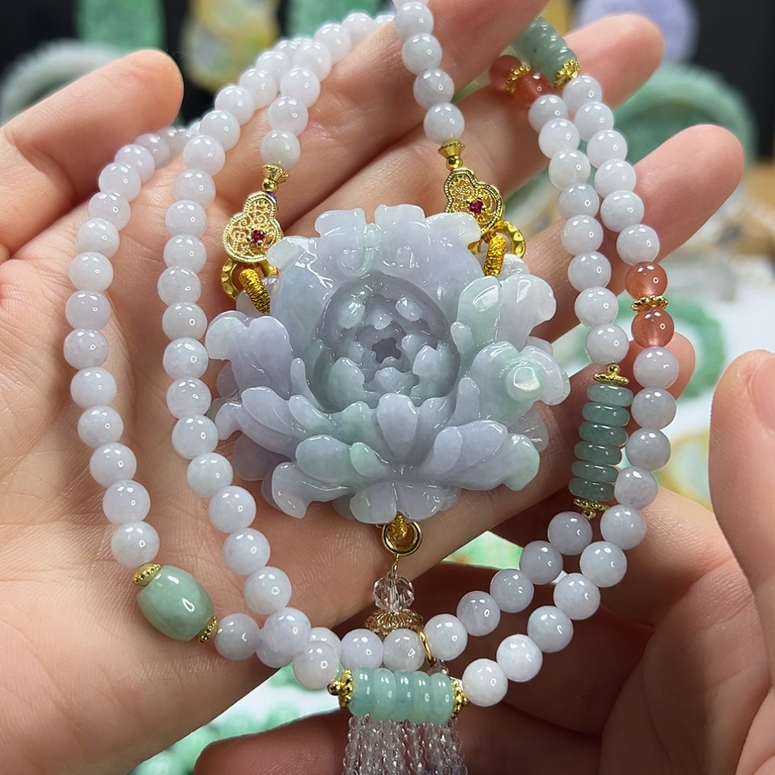 翡翠未镶嵌颈饰吊坠