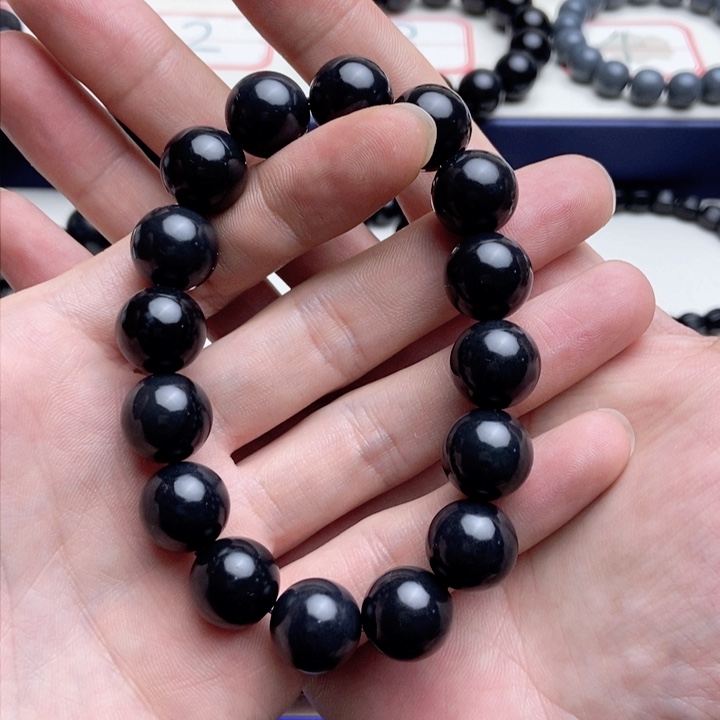 未镶嵌手链和田玉（墨玉）卡14圆珠手串羊脂级