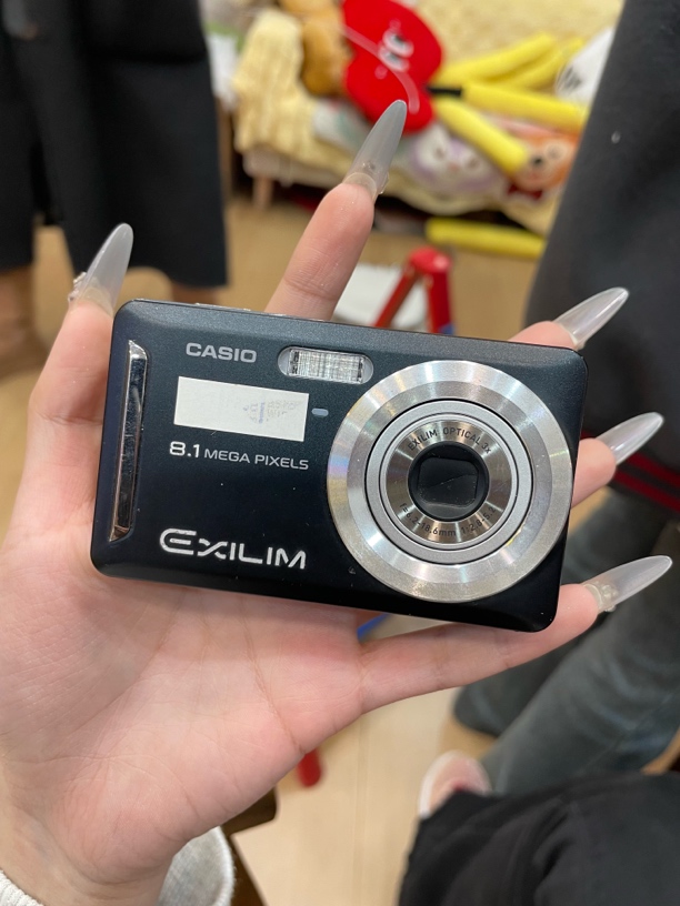 9新 Casio/卡西欧 卡西欧z9二手相机no退换