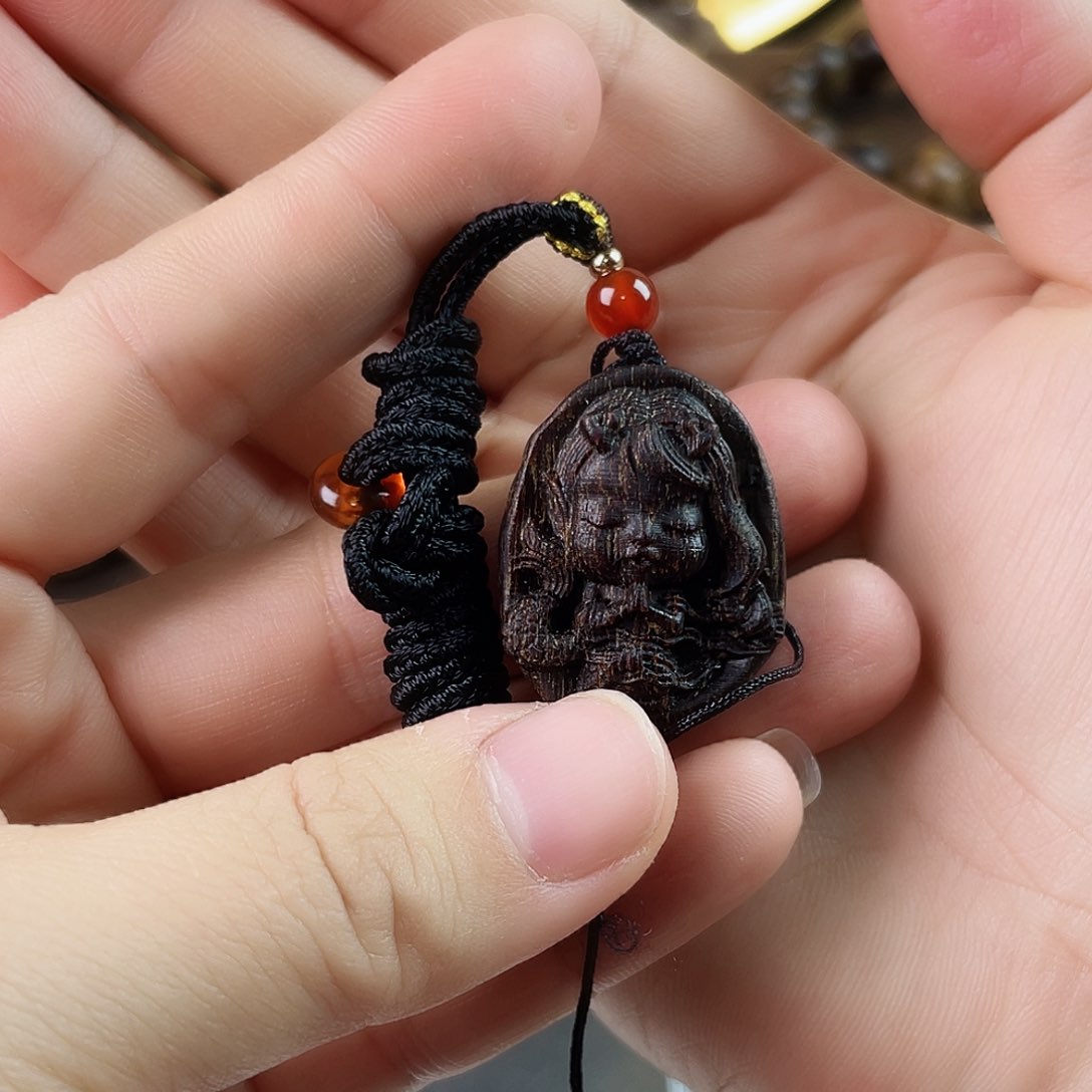 沉香木手串吴*少越南白棋