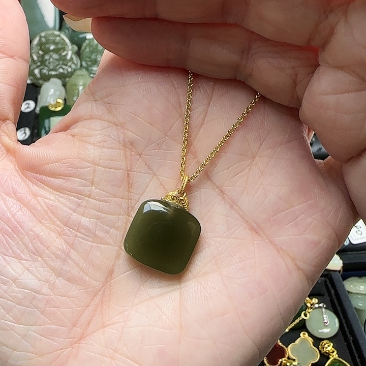 颈饰银S925镶嵌和田玉