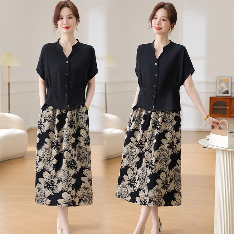 时尚洋气大码宽松妈妈百搭休闲减龄夏季薄款显瘦气质奶奶装套装