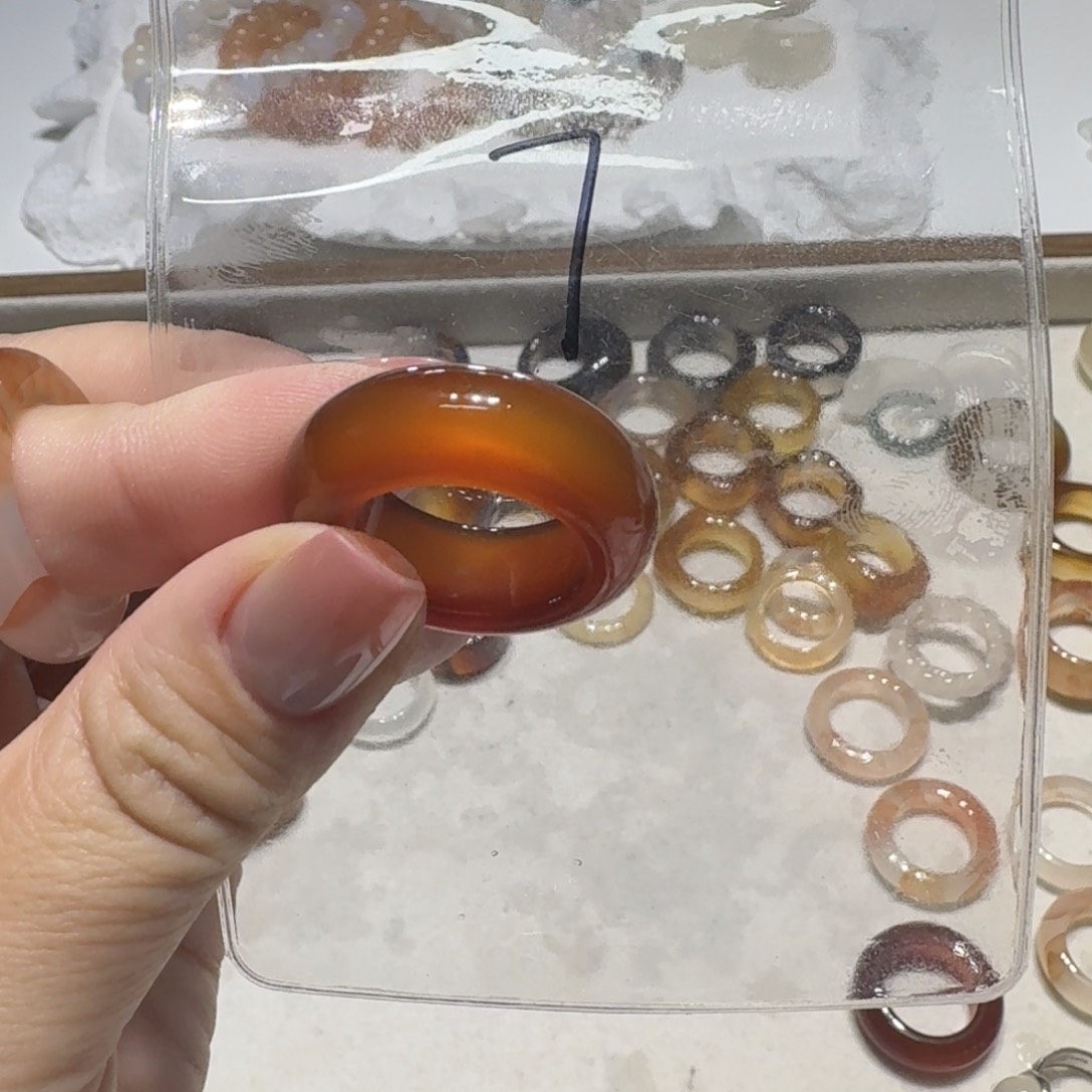 苏***酥未镶嵌戒指玛瑙/玉髓