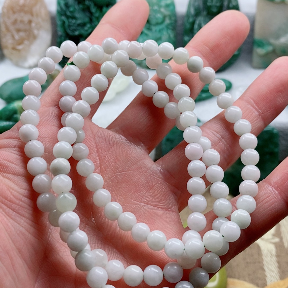 独山玉未镶嵌颈饰