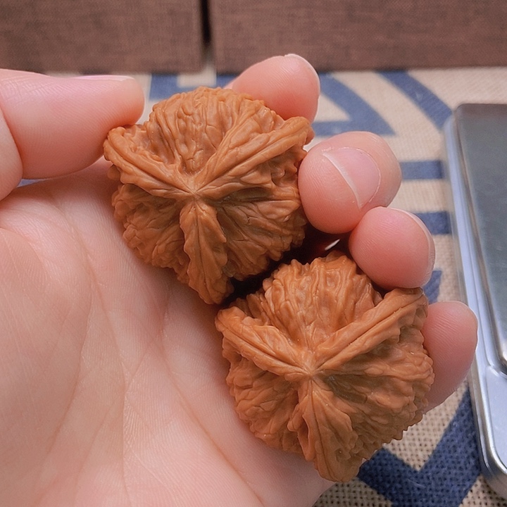 吊坠文玩核桃****u三棱