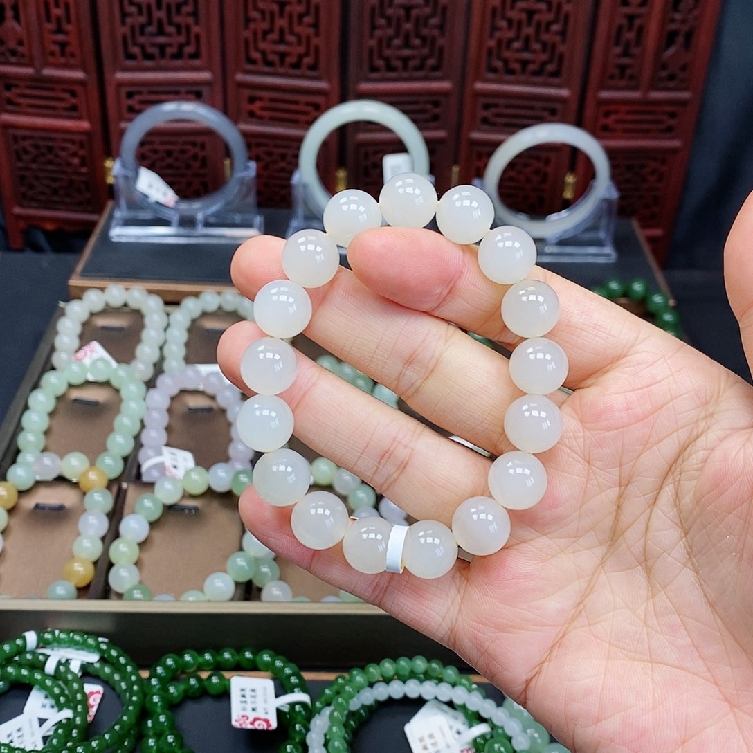 和田玉手串未镶嵌蜂蜜水12