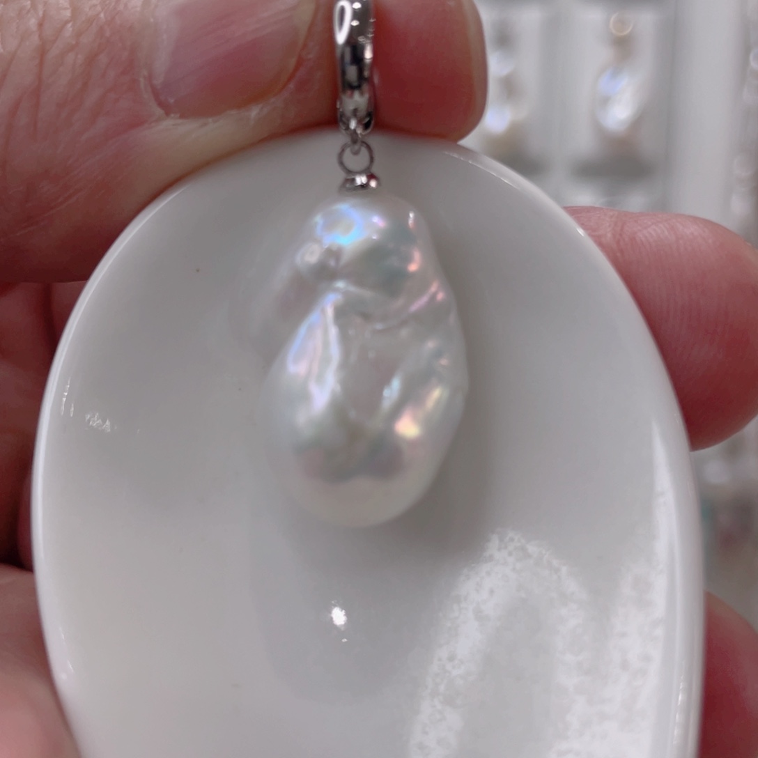 颈饰未镶嵌淡水珍珠