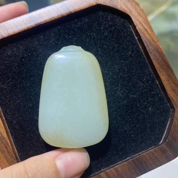 和田玉糖白仿古无事牌