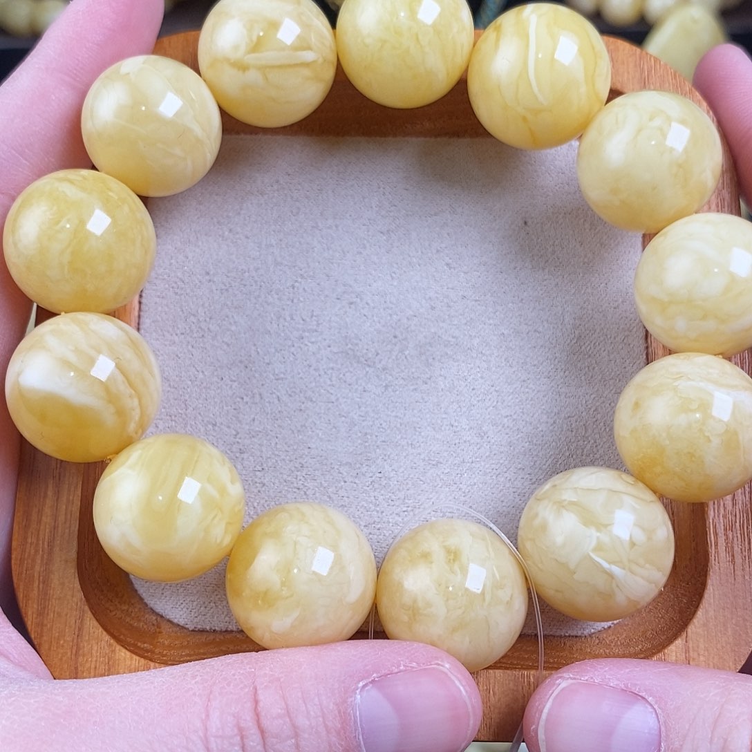 蜜蜡珠宝奇石未镶嵌