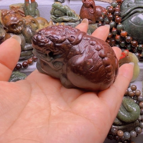 岫岩河磨玉（透闪石质玉）把件未镶嵌笑**生