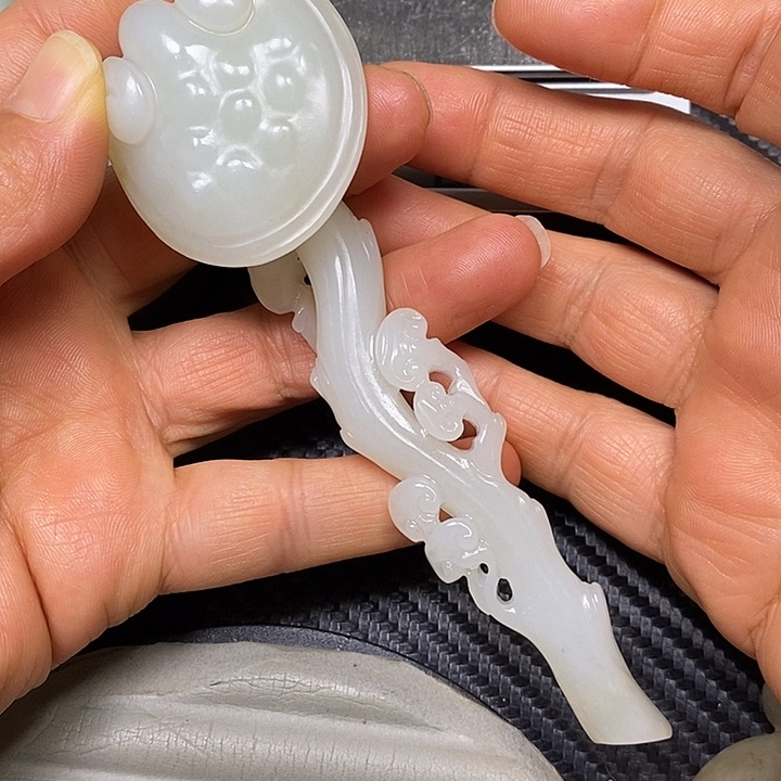 颈饰未镶嵌和田玉F*