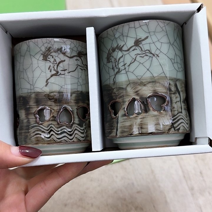 瓷片噗哈哈哈哈哈哈哈哈哈哈哈