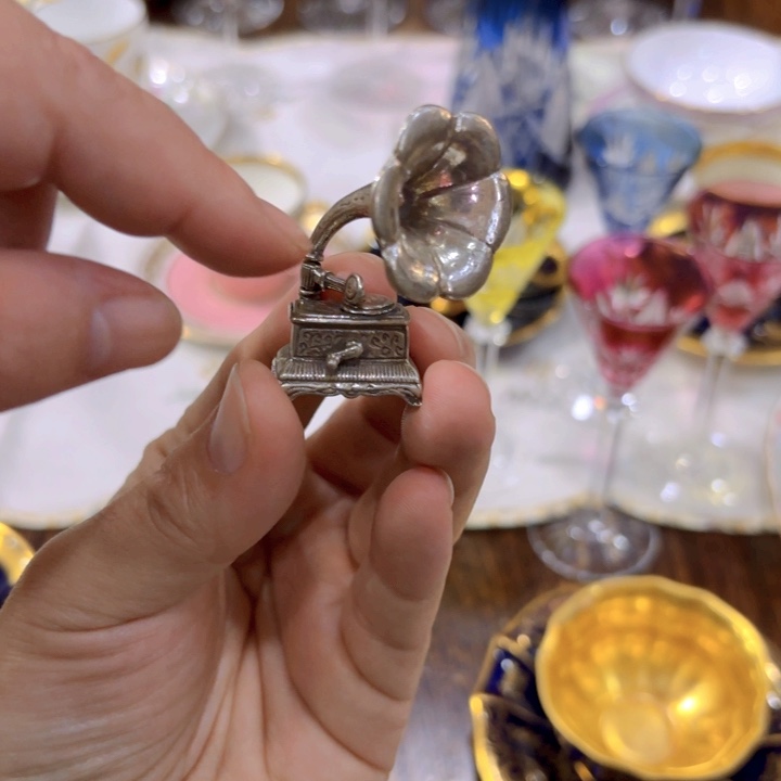 摆件欧洲中古瓷器好看冲鸭！