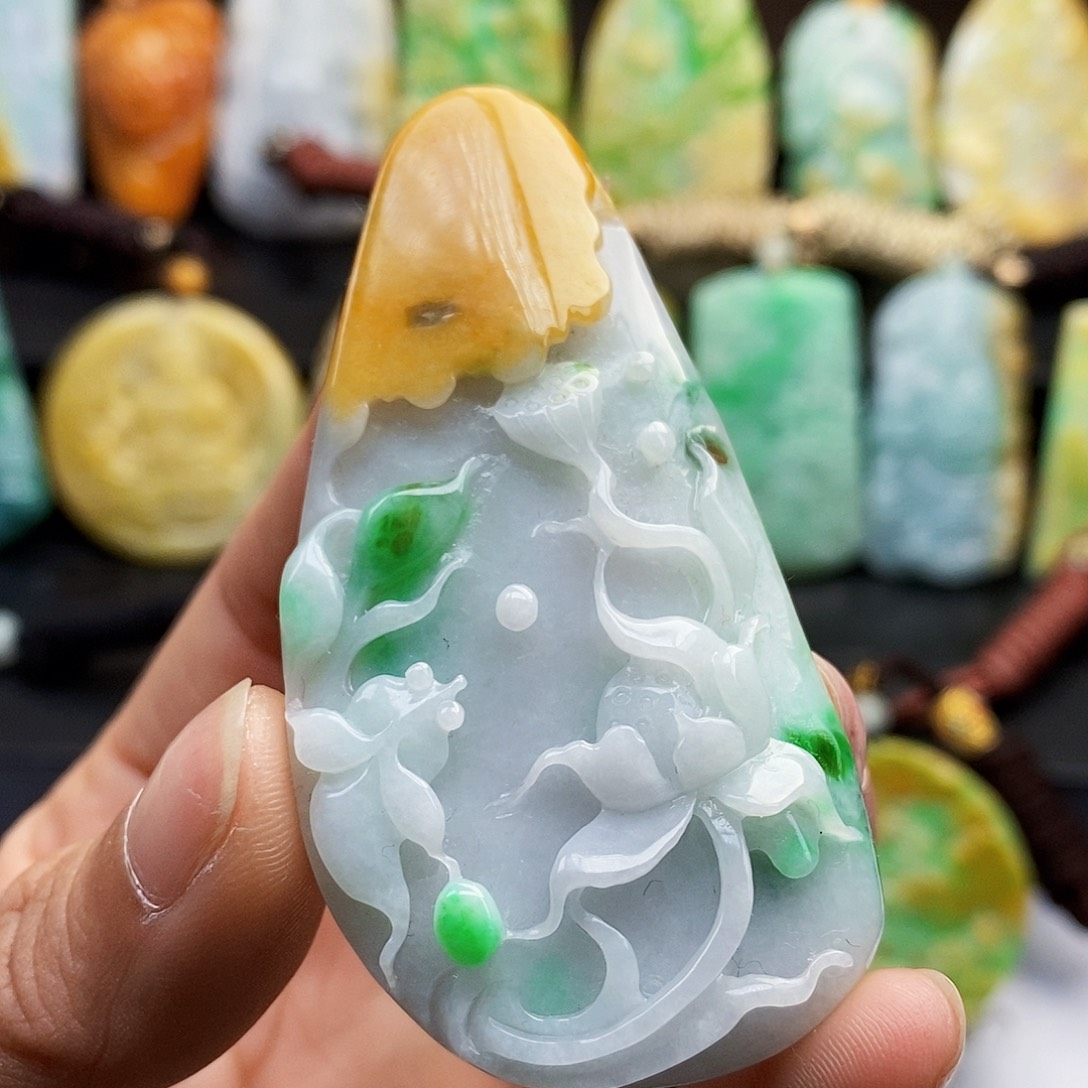 颈饰未镶嵌翡翠翡翠A货一物一证