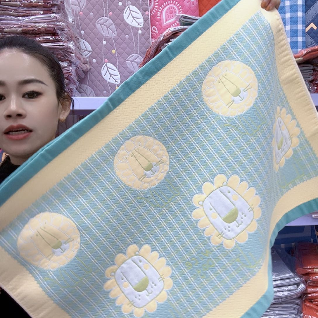 棉绿色小狮子纯棉