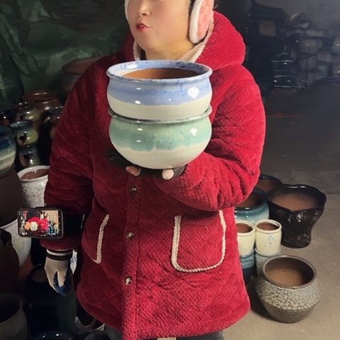 口20高11瑕疵盆子。