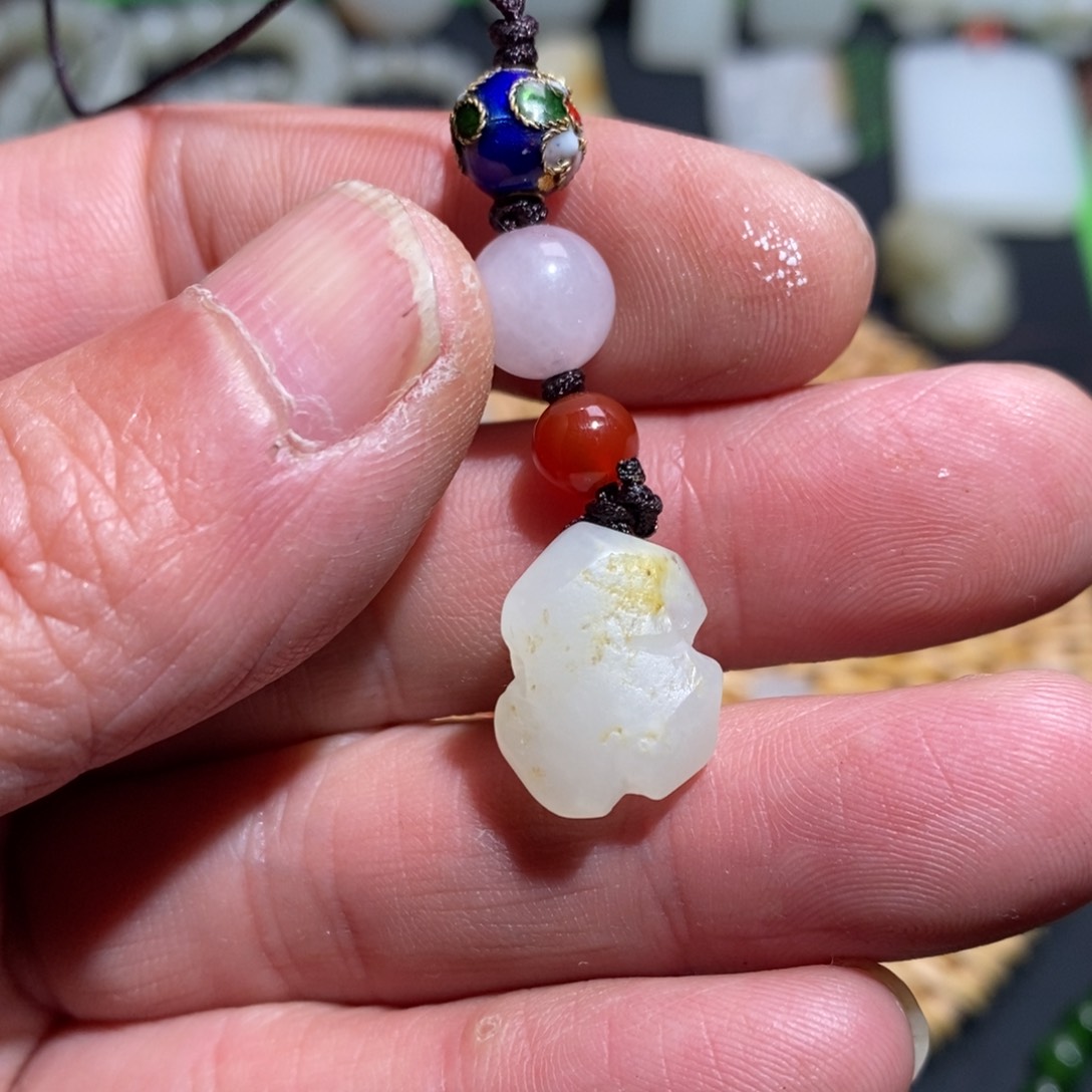 和田玉颈饰未镶嵌