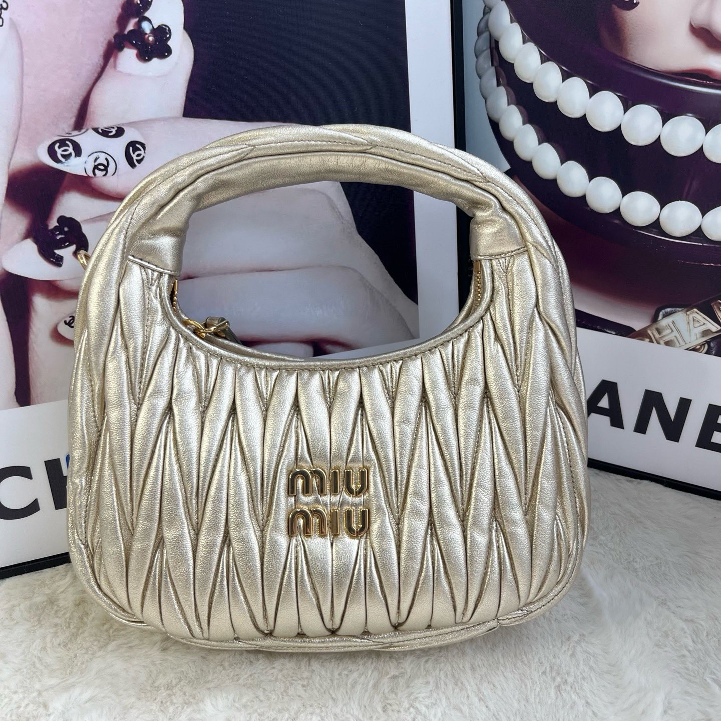 99新 MIU MIU/缪缪 金色 wander手提hobo小号