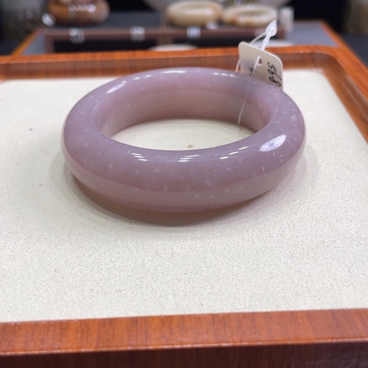 未镶嵌手镯石英质玉红*