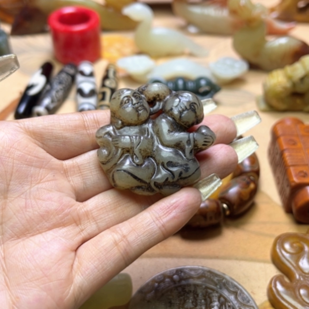 【闪购商品】蛇纹石玉颈饰未镶嵌