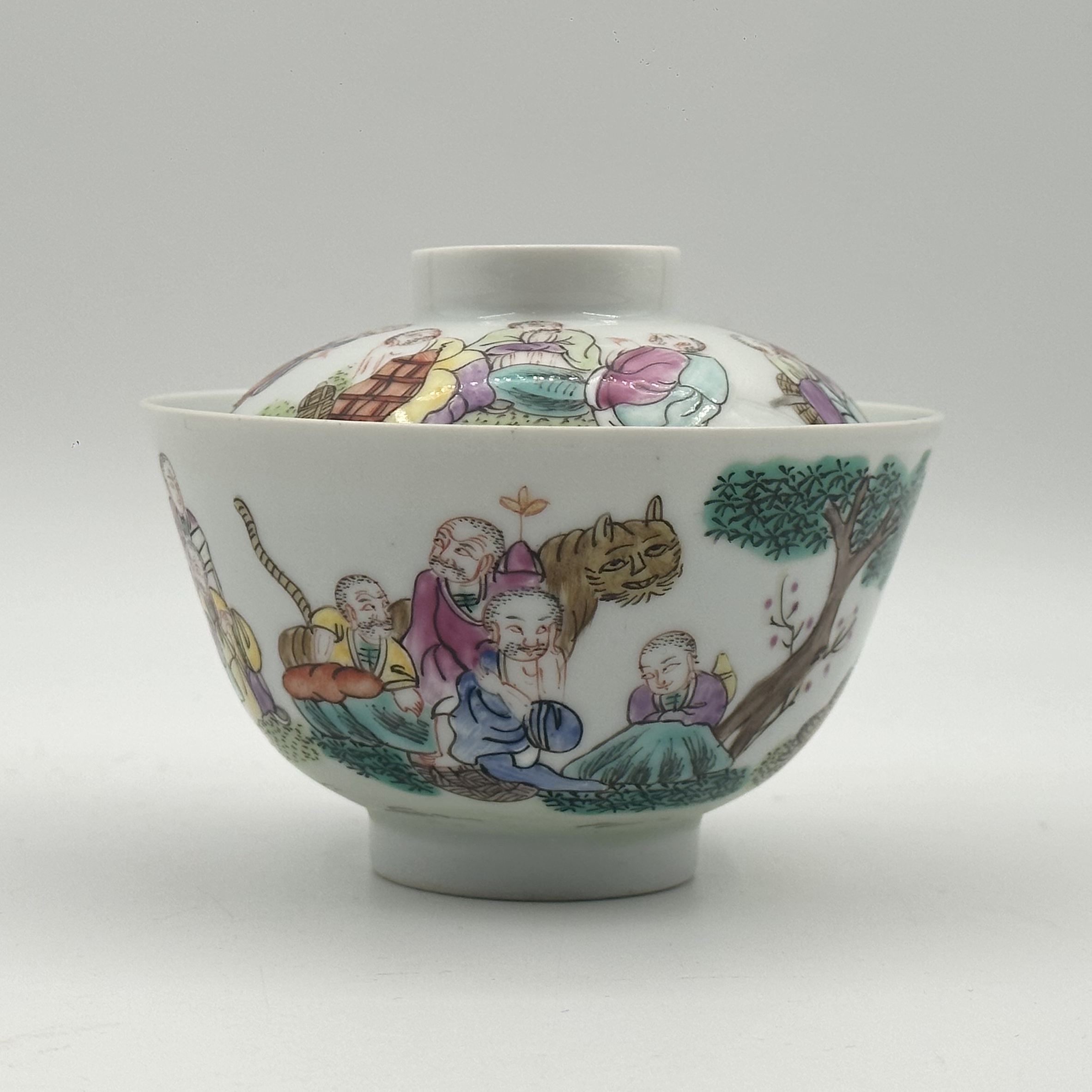 1871  粉彩十八罗汉纹盖碗