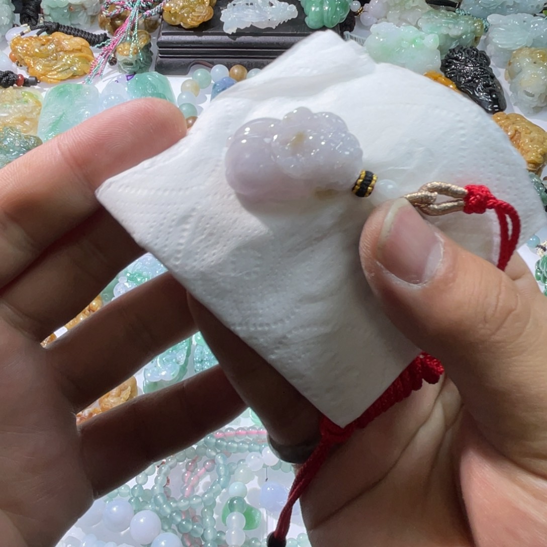 翡翠颈饰未镶嵌天然