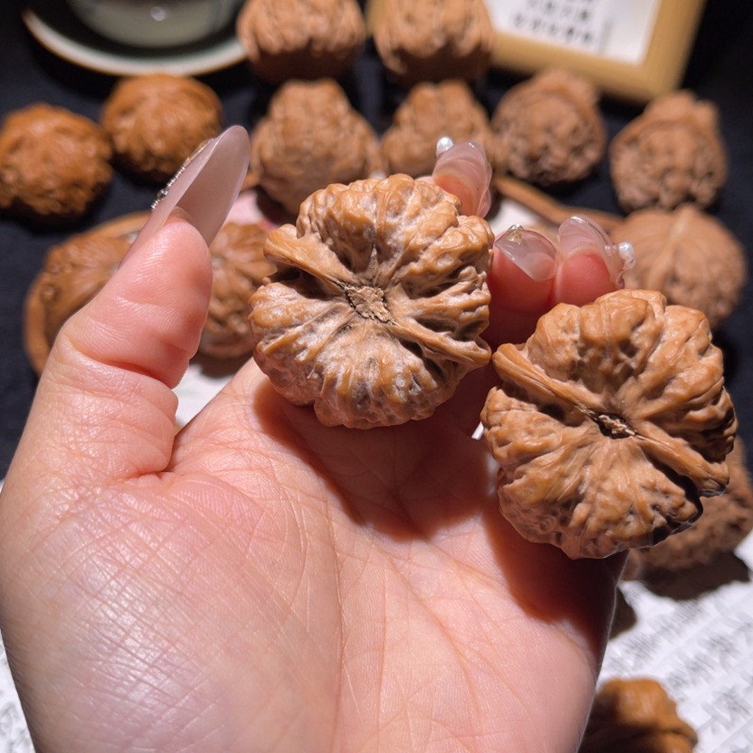 小***歌把件文玩核桃37.5昌平蛤蟆头直播选购88005