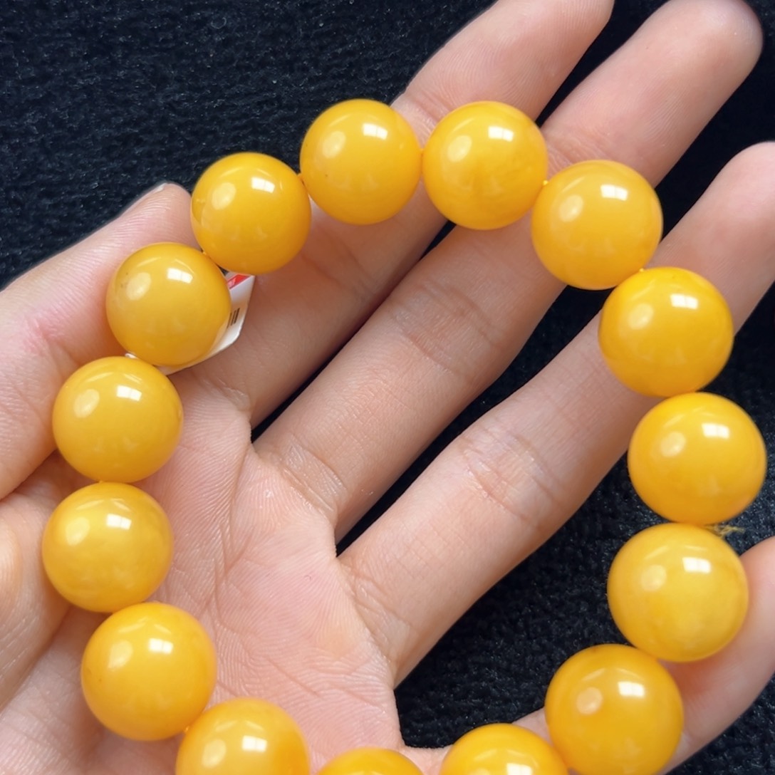 未镶嵌琥珀珠宝奇石