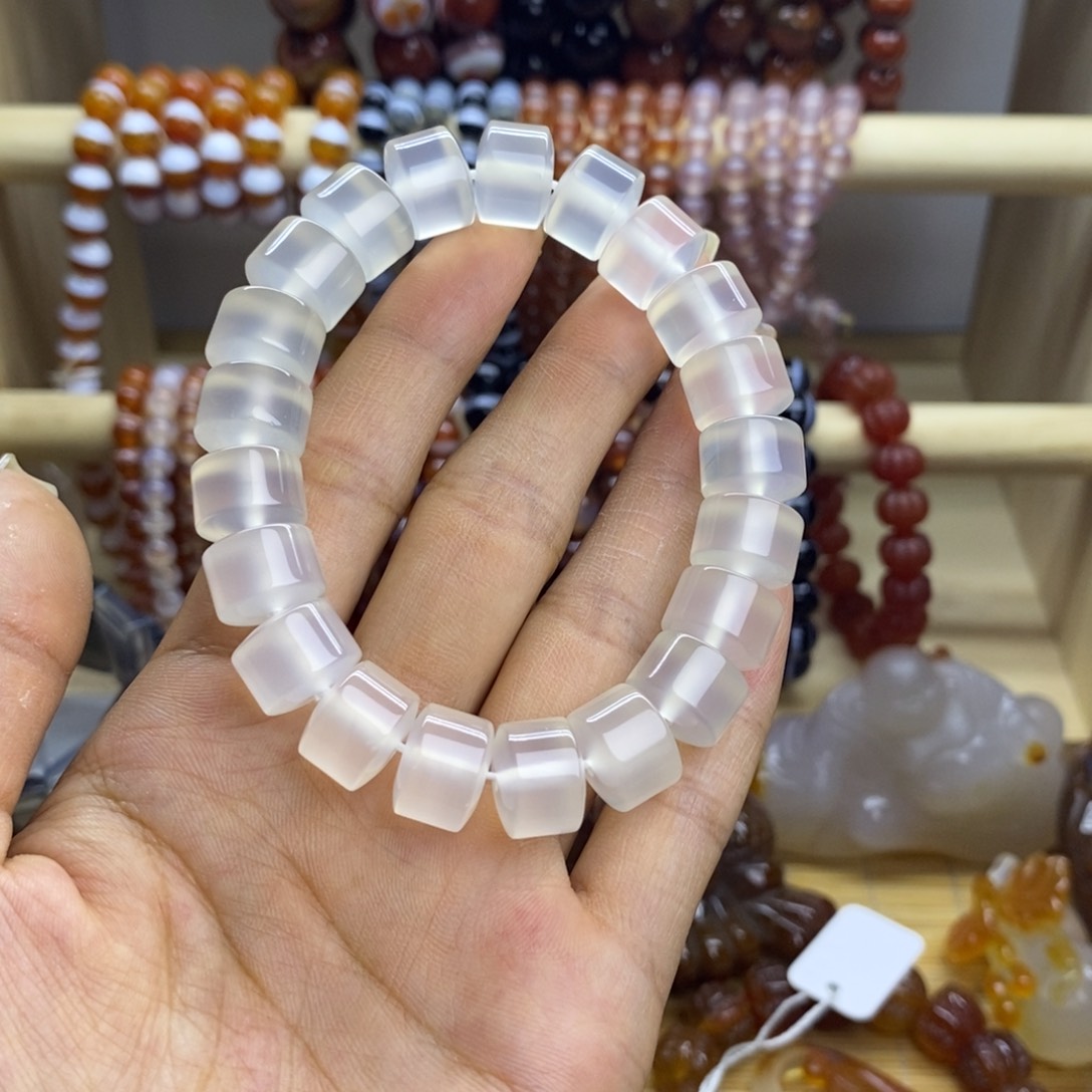 书***生玛瑙/玉髓手链未镶嵌