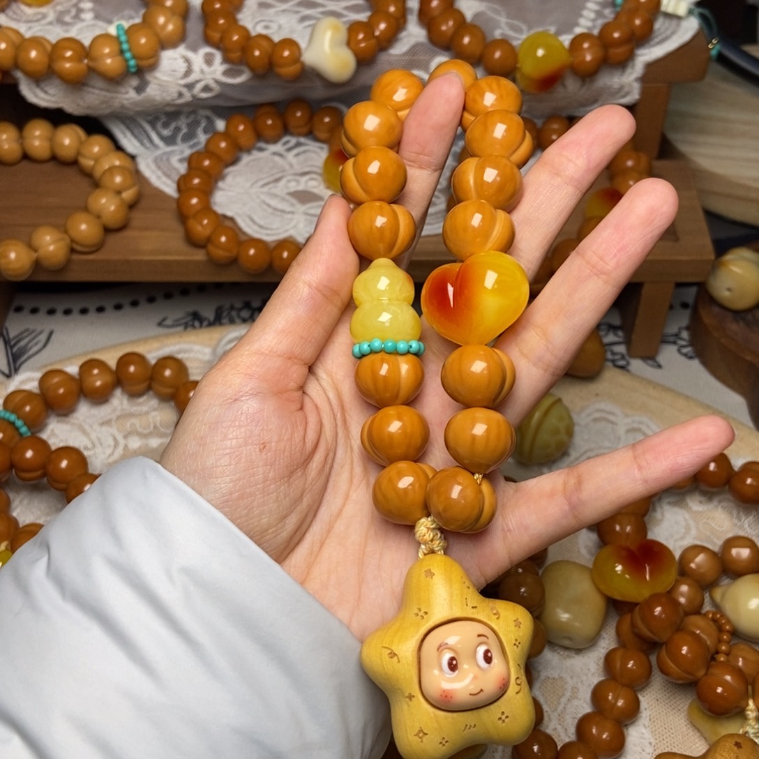 吊坠猴头核桃高定屁桃卡15