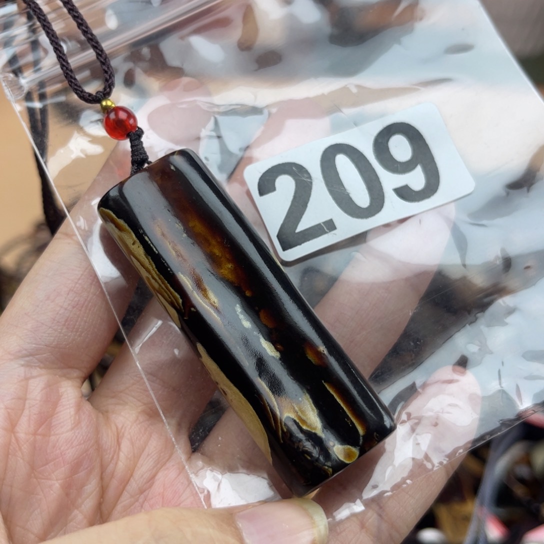 大果紫檀（缅甸花梨）209