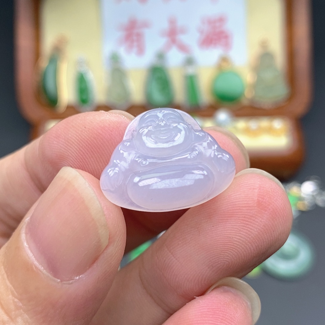 翡翠未镶嵌颈饰佛