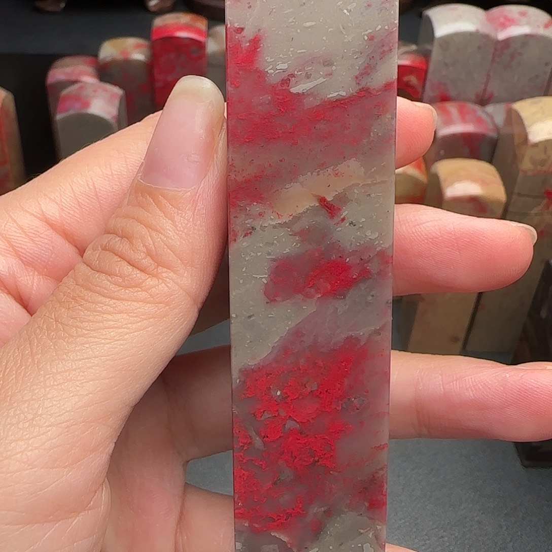 昌化石昌化鸡血石