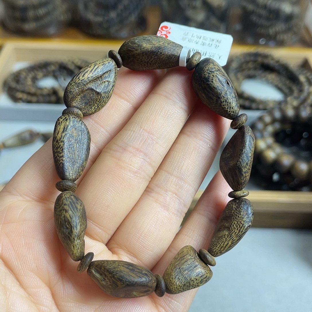 沉香碎屑沉香棋楠沉香老料单圈树丁沉水级花香韵