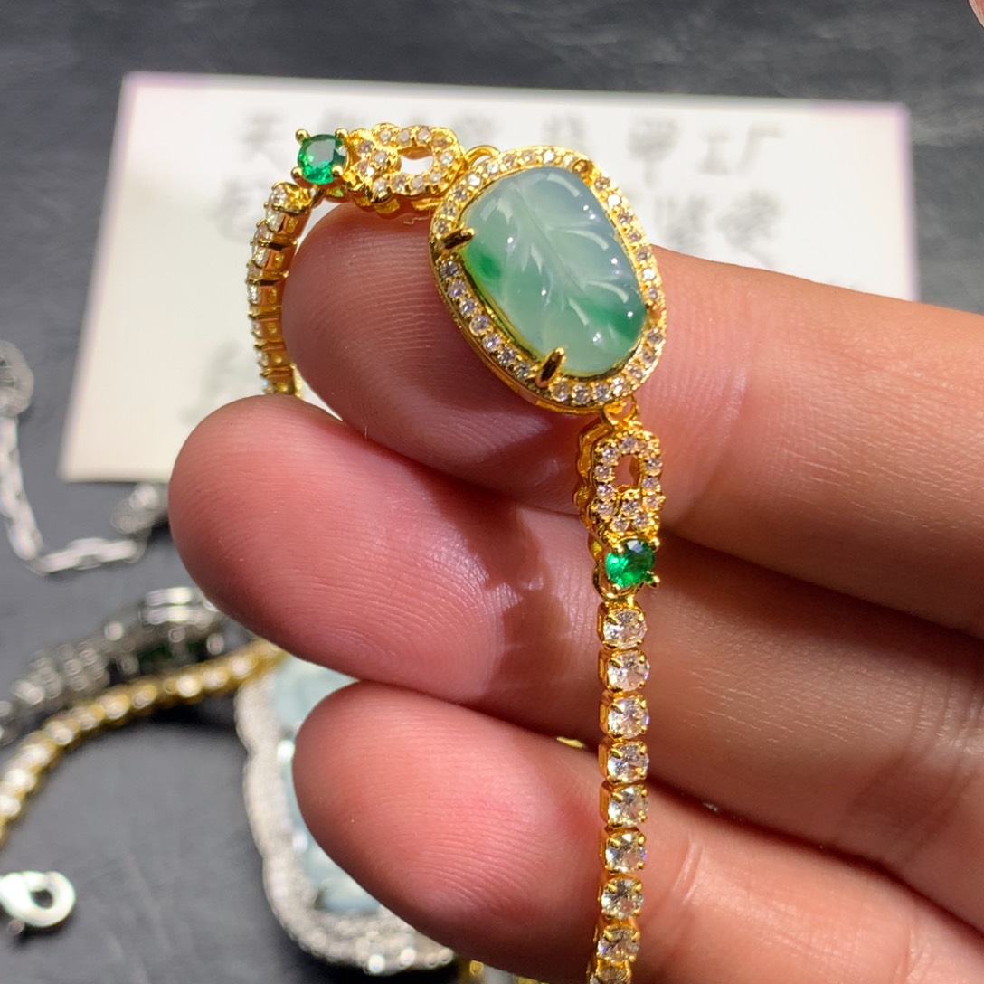 翡翠颈饰未镶嵌叶子手链