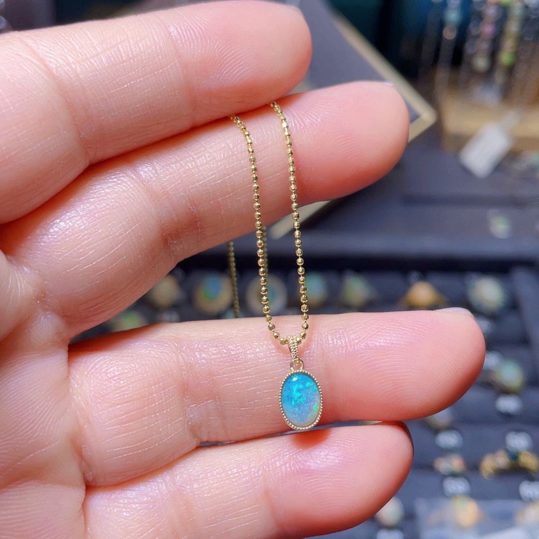 欧泊吊坠〉18K金镶嵌?***薇