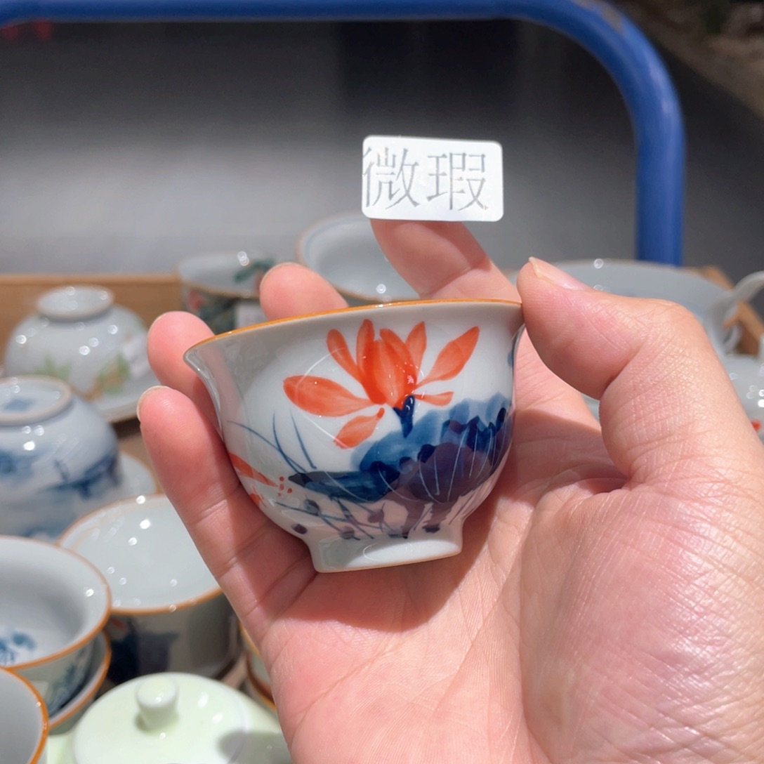 釉下手绘茶具微瑕