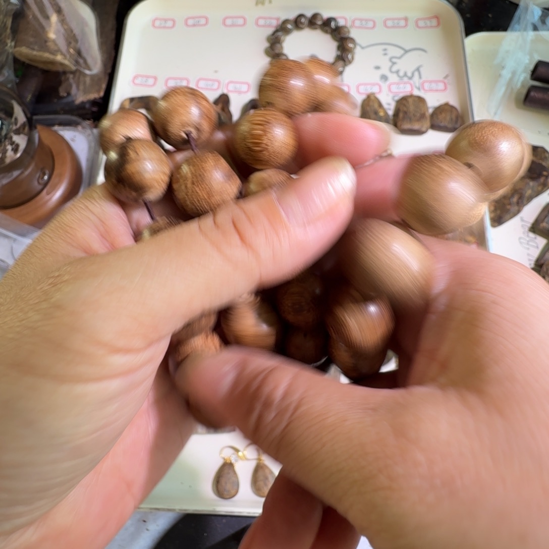 ****年沉香单圈手串。。。。