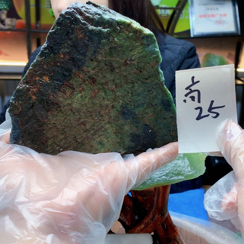 【闪购商品】未镶嵌蛇纹石玉原石