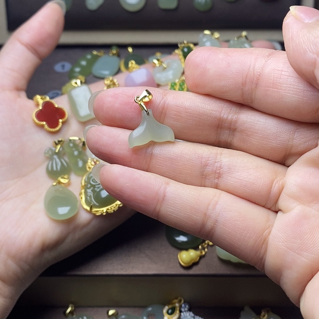 和田玉颈饰银S925镶嵌