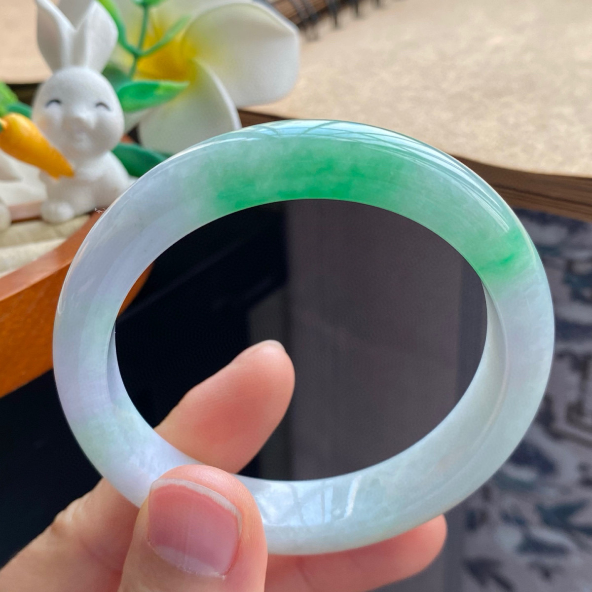 3.18批2005号翡翠手镯53.5-11.3-7.7！黄加绿双彩特色镯！色彩丰