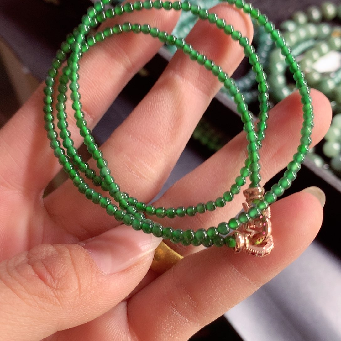 翡翠颈饰未镶嵌从**始项链