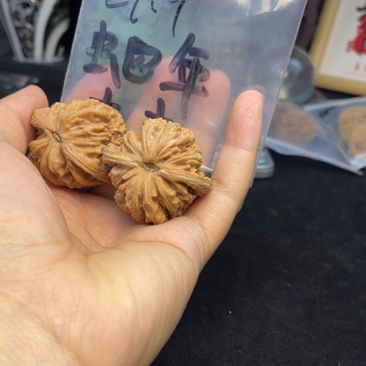 文玩核桃把件蛇**吉四座楼