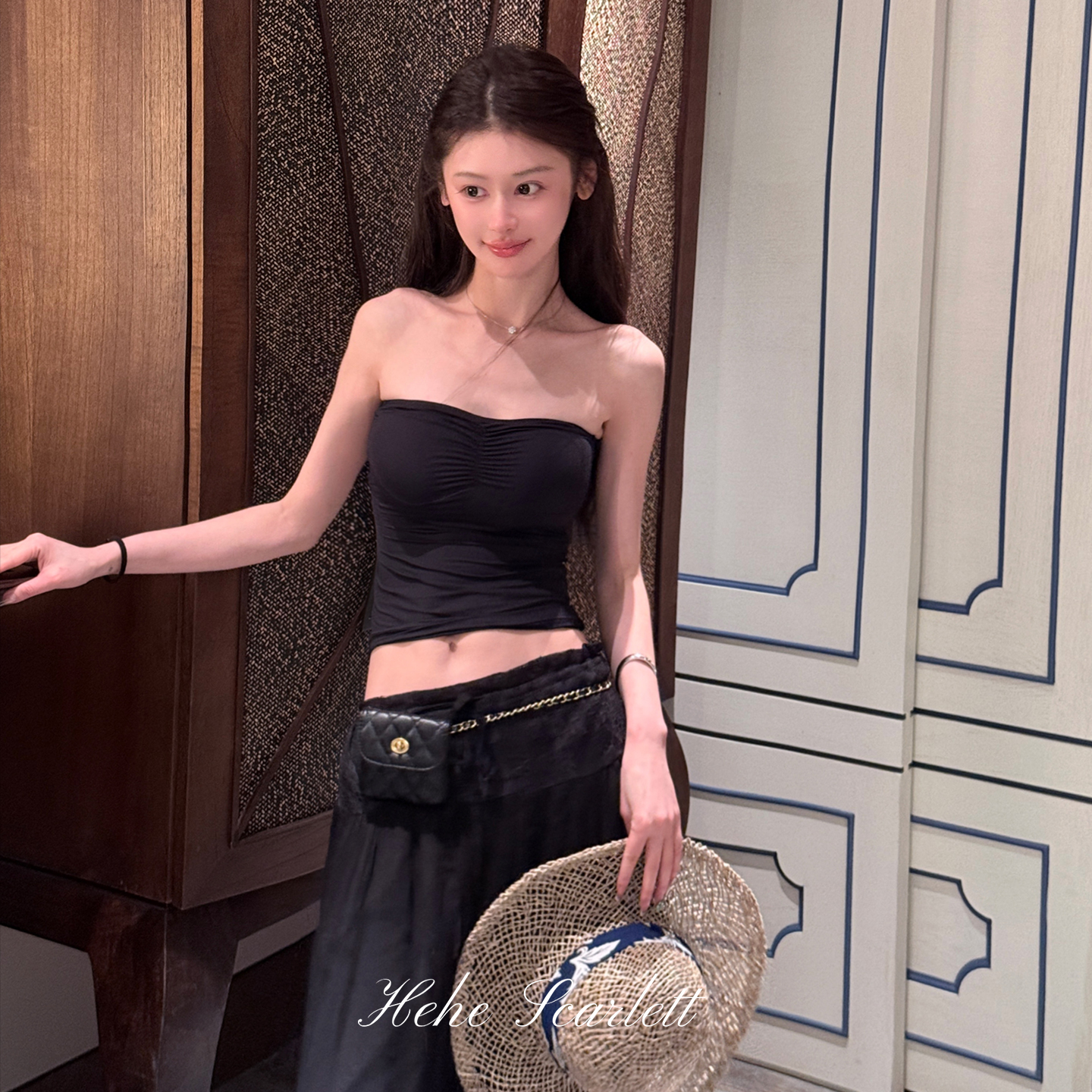 你的呵呵scarlett｜性感辣妹抹胸 修身设计感抽褶背心夏带胸垫