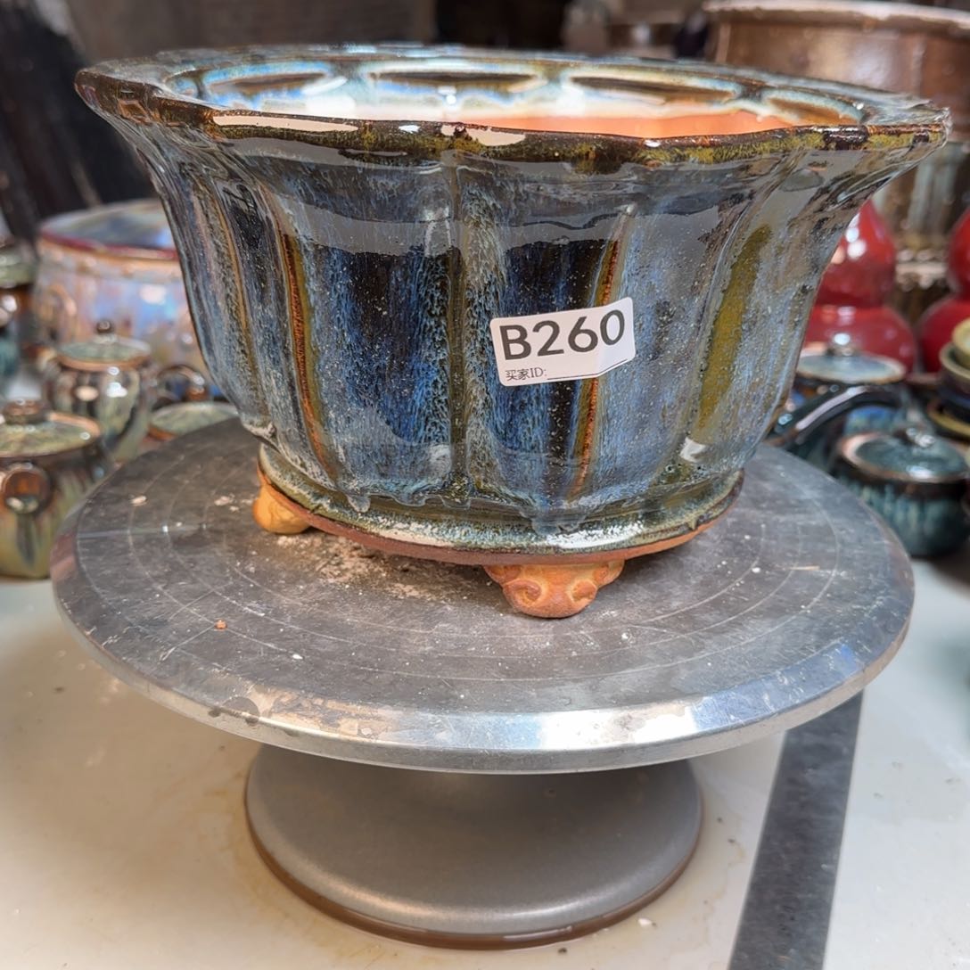 红泥花盆用****5260           